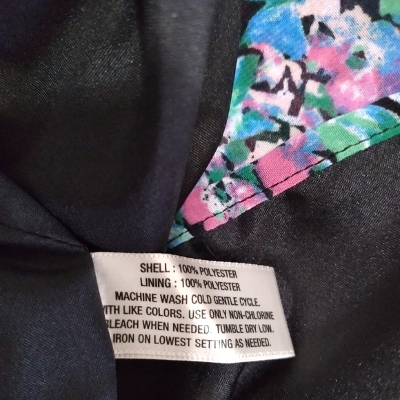 4/$20  I Heart Ronson Vibrant Floral Print Sleeveless Maxi Dress - Picture 10 of 10